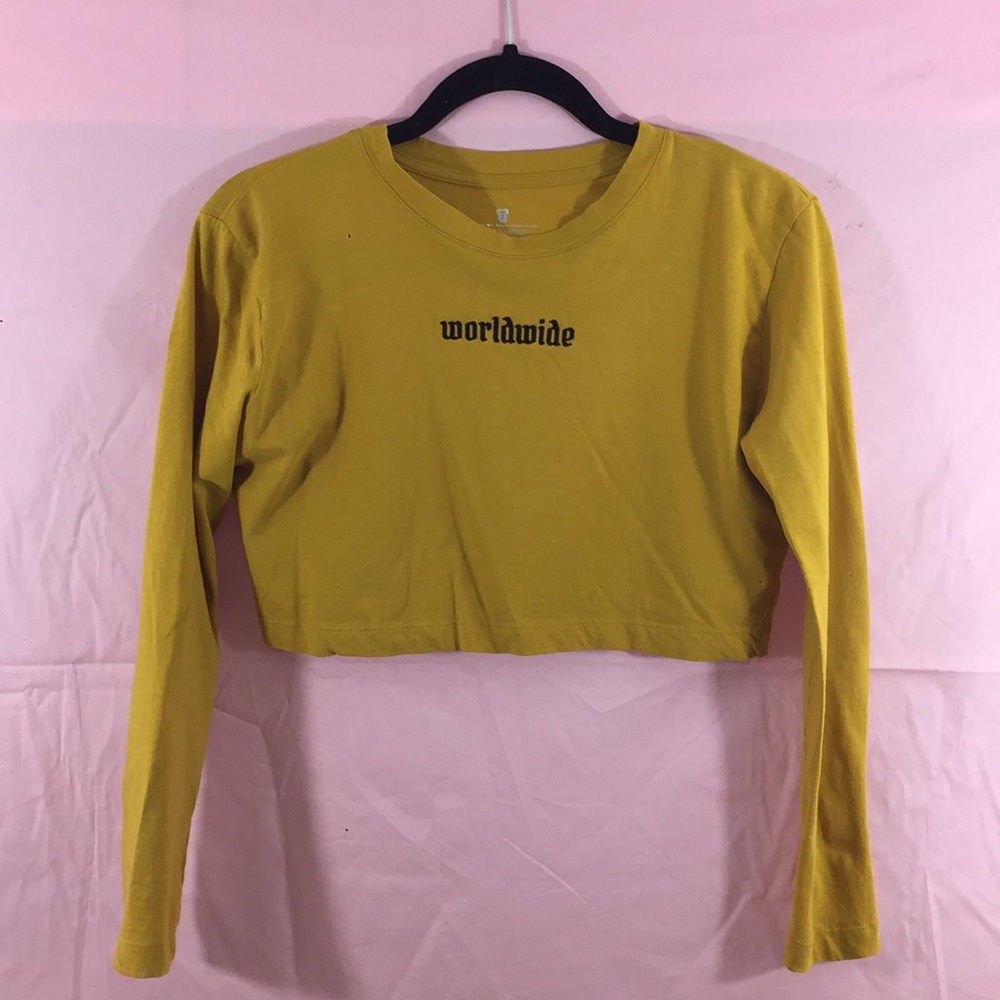 Worldwide logo crop top long sleeve!
